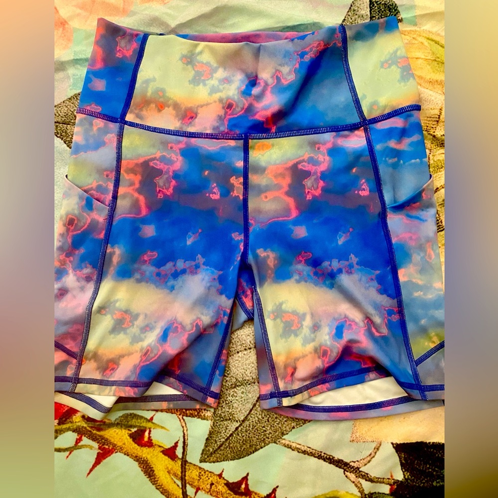 Oasis PureLuxe High-Waisted 6'' Short, Medium
